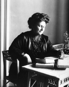 Maria_Montessori1913